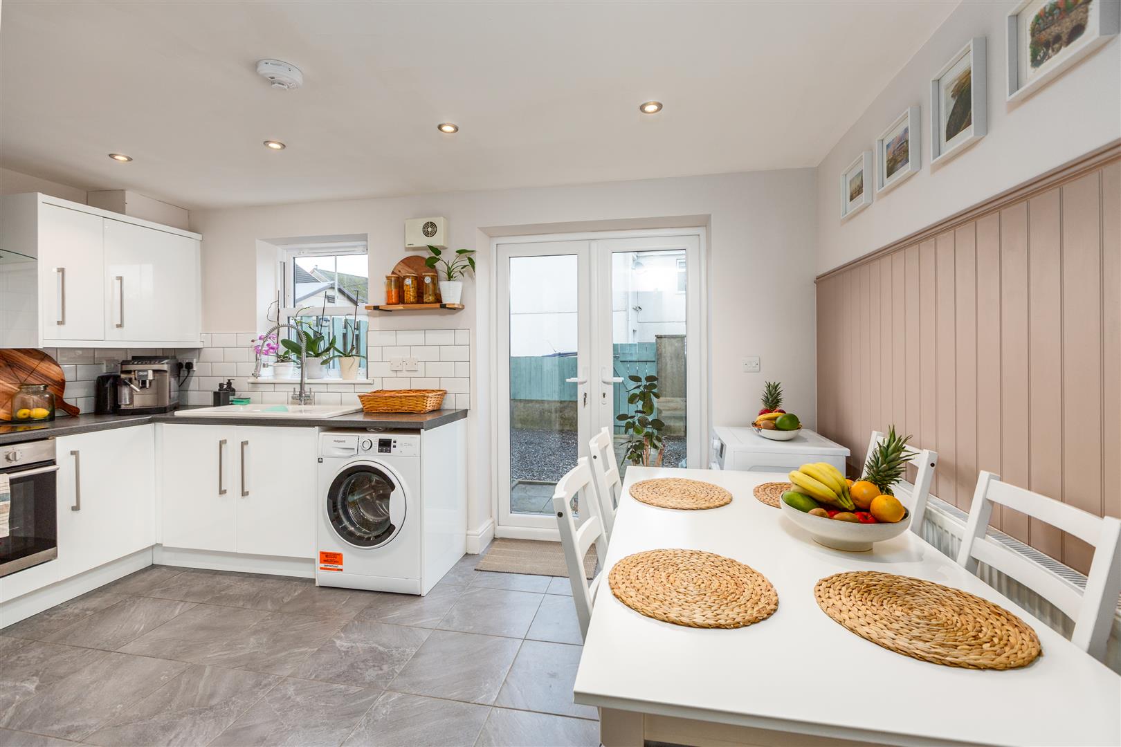 Oakfield Street, Pontarddulais, Swansea, SA4 8LN